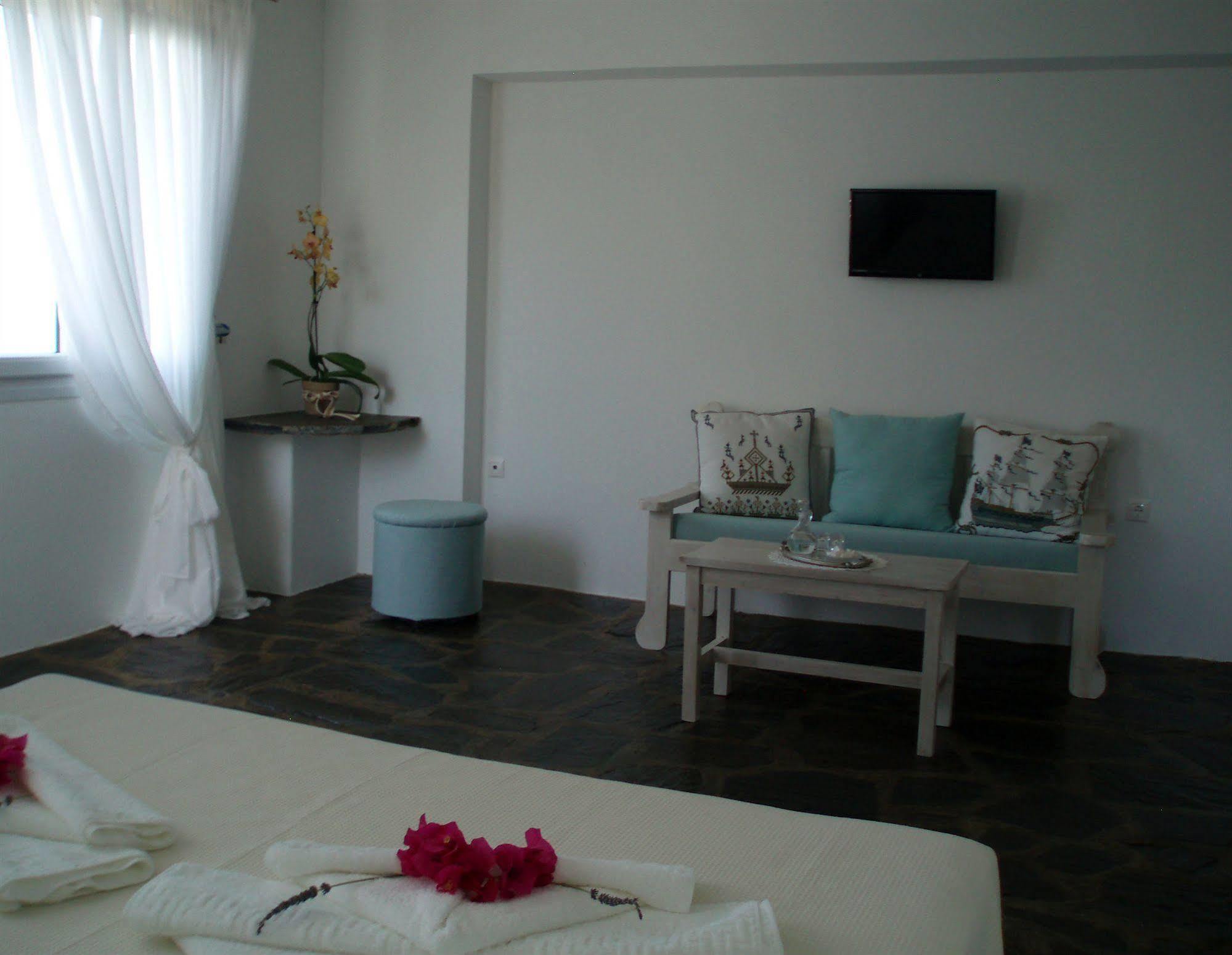 Scorpios Hotel & Suites Samos Town Eksteriør billede