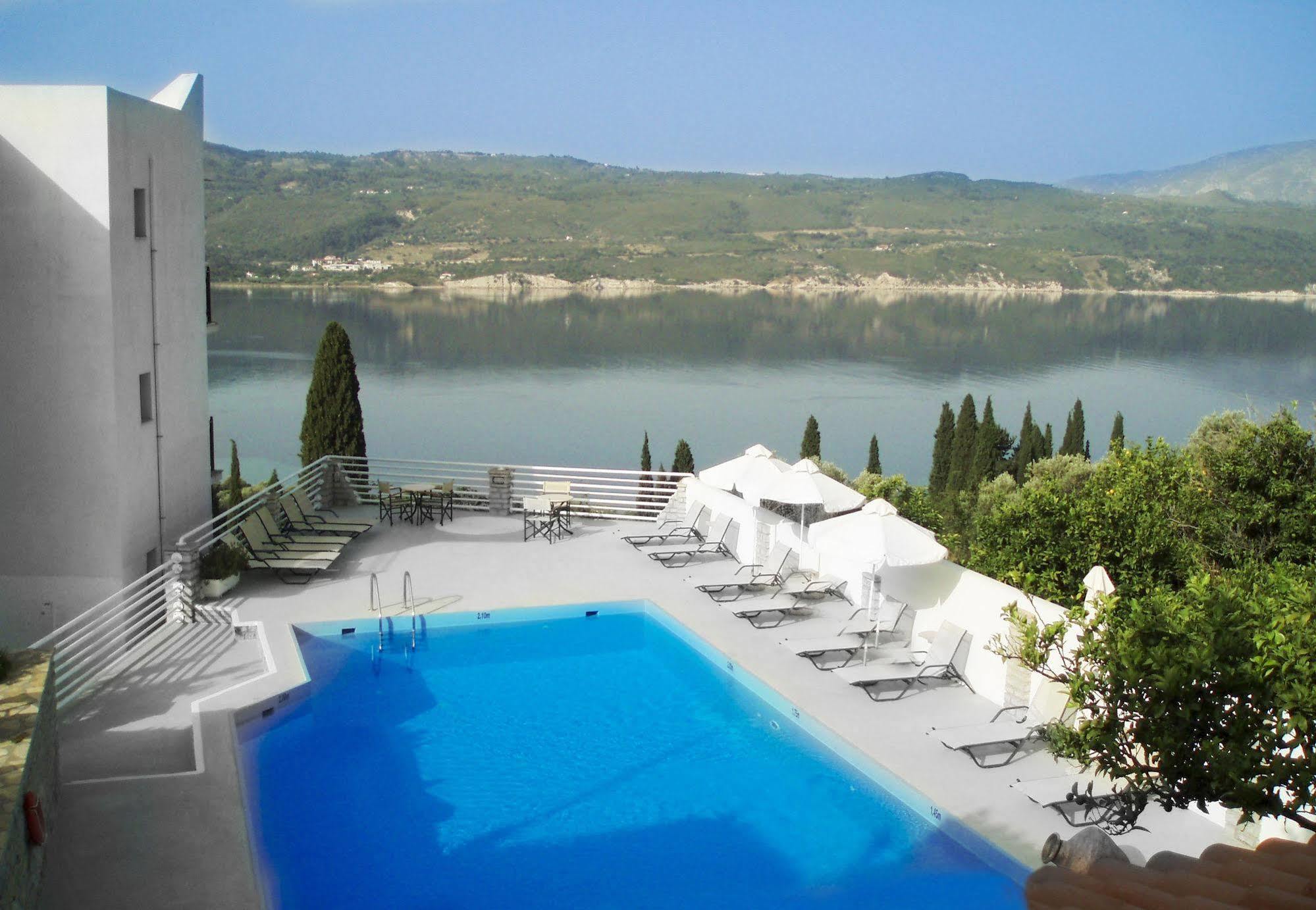 Scorpios Hotel & Suites Samos Town Eksteriør billede